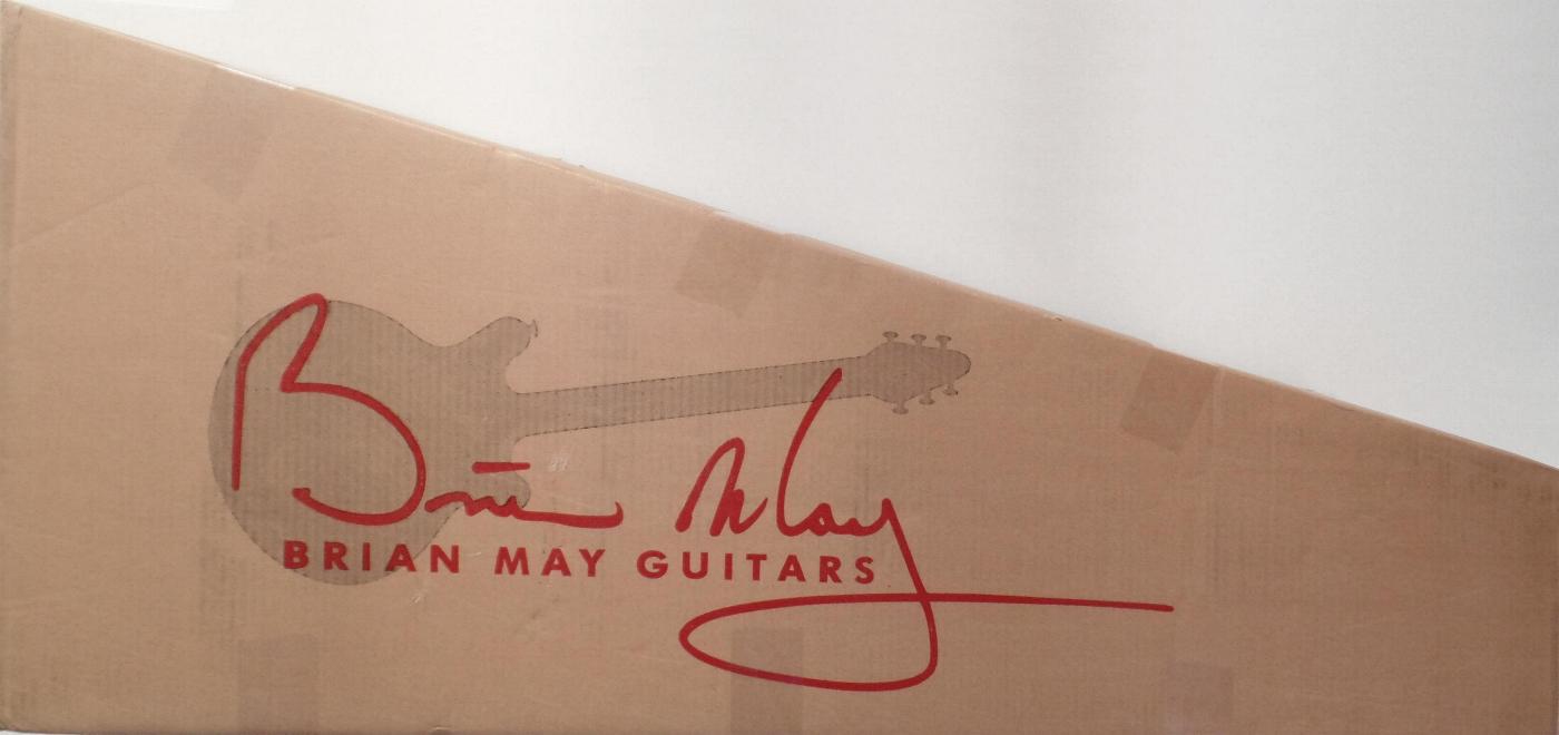 Brian May Guitars box