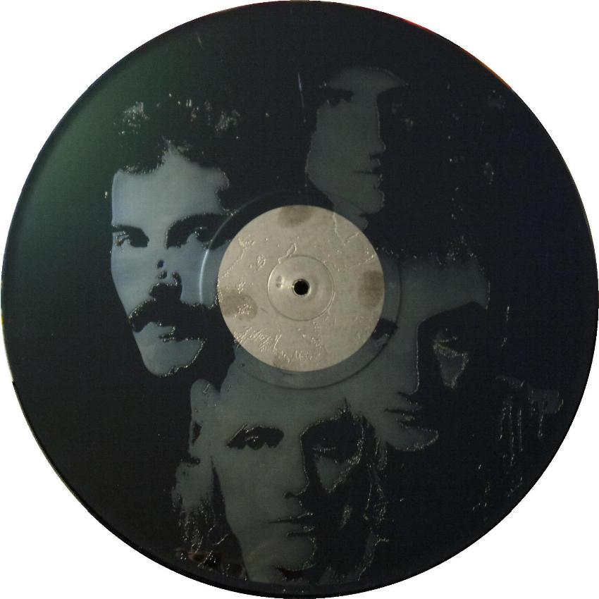 Queen 'Let Me In Your Heart Again (William Orbit Mix)' 12" etched vinyl disc