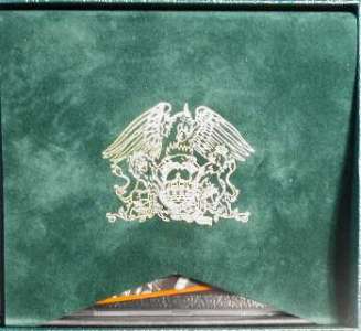 Queen 'Greatest Hits I & II' UK Green boxed set inner