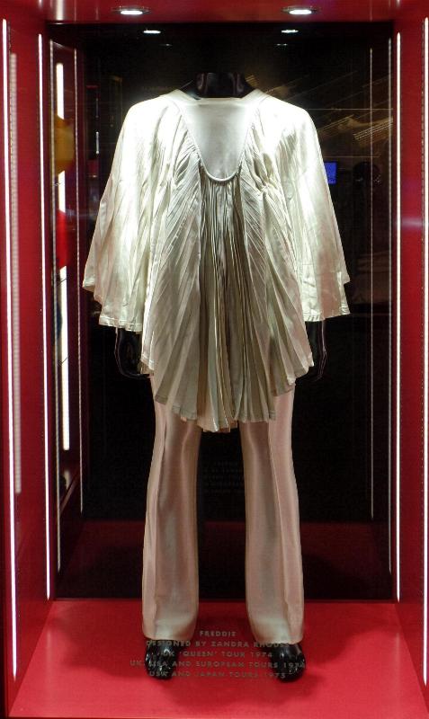 1974-5 Freddie stage costume