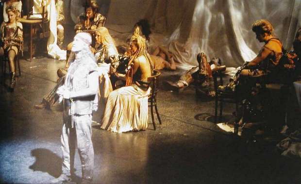 'We Will Rock You' musical act 2 scene 7